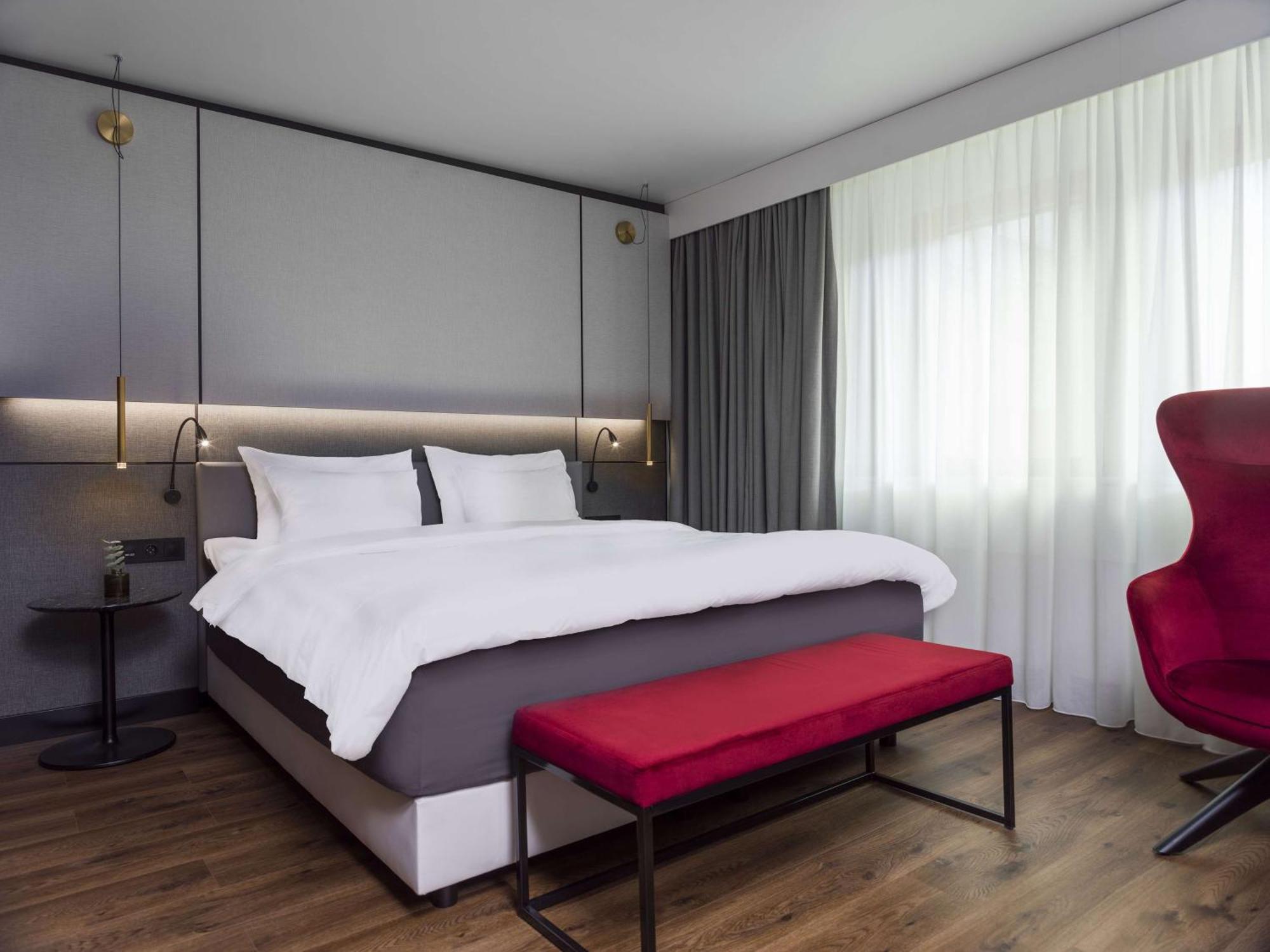 Radisson Blu Royal Viking Hotel, 4*