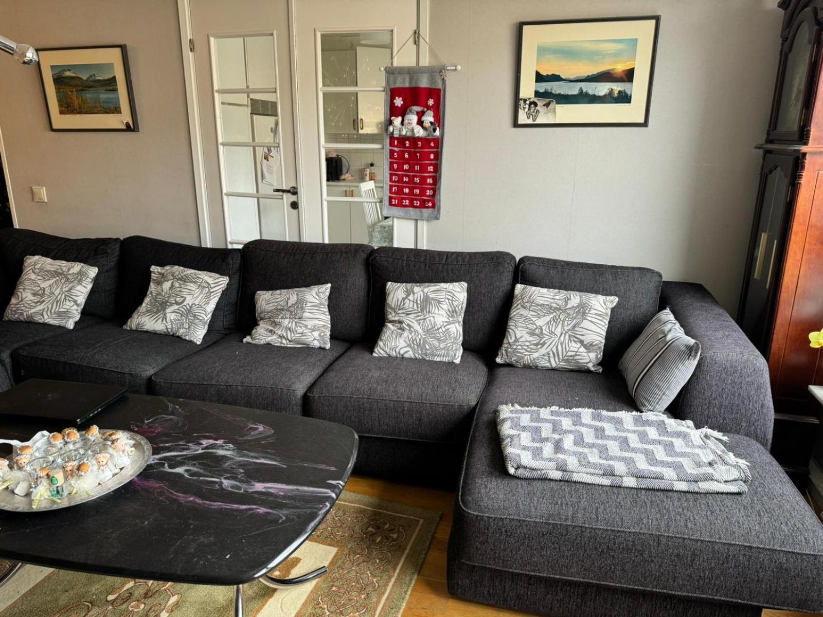 Homestay 2 Sovrum I En Del Av Laegenheten *
