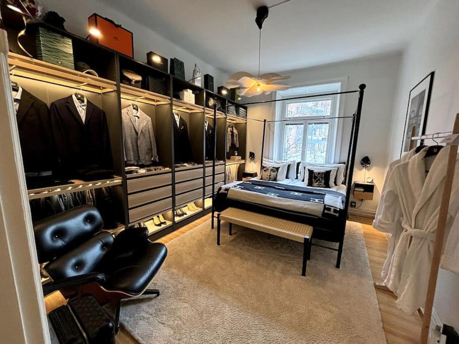 Urban Escape Apartment *