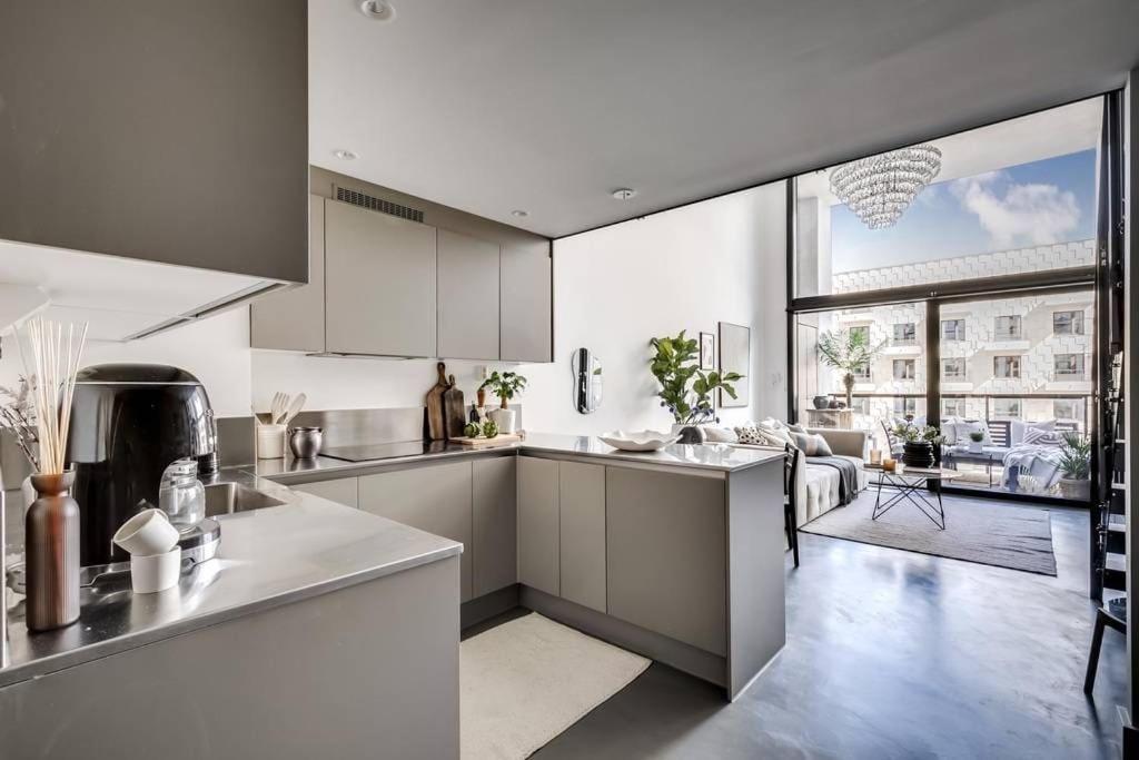 The Skylight Loft Apartment *