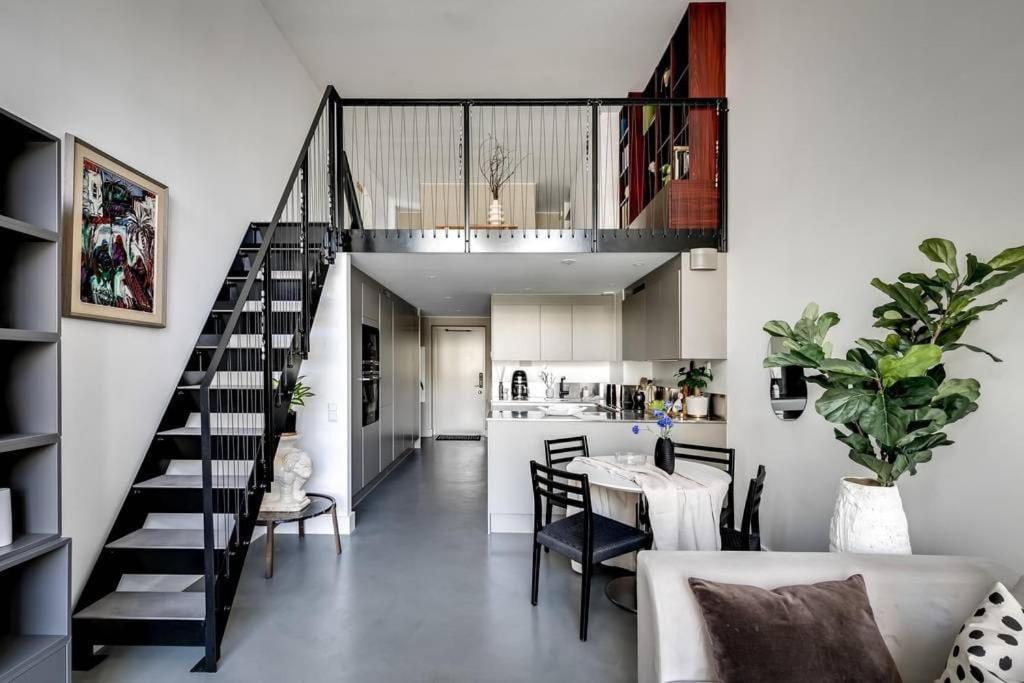 Apartment The Skylight Loft *