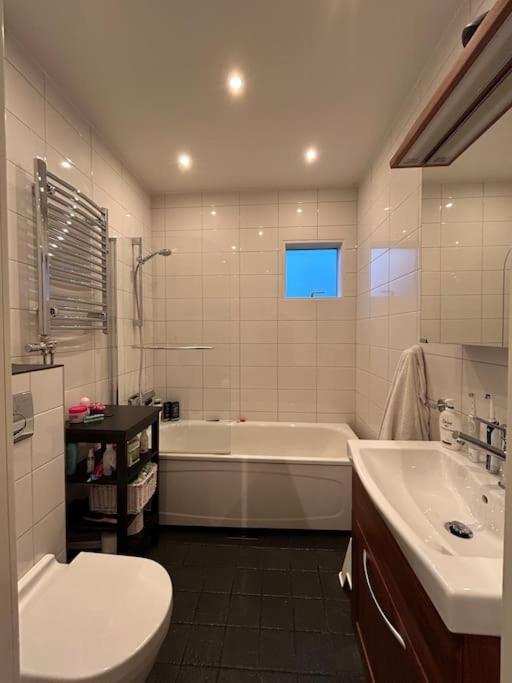 Villa Spacious House Close To Nature And City. *