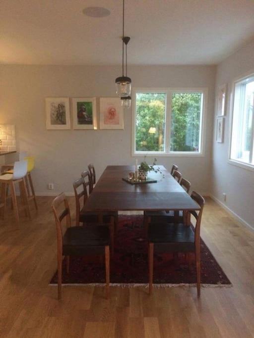 Villa Spacious House Close To Nature And City. *