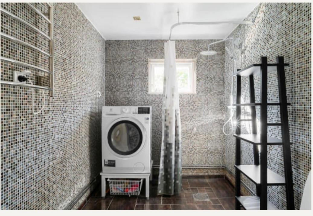 Fresh Happy Little House, 35 M2 In Taeby Apartment *