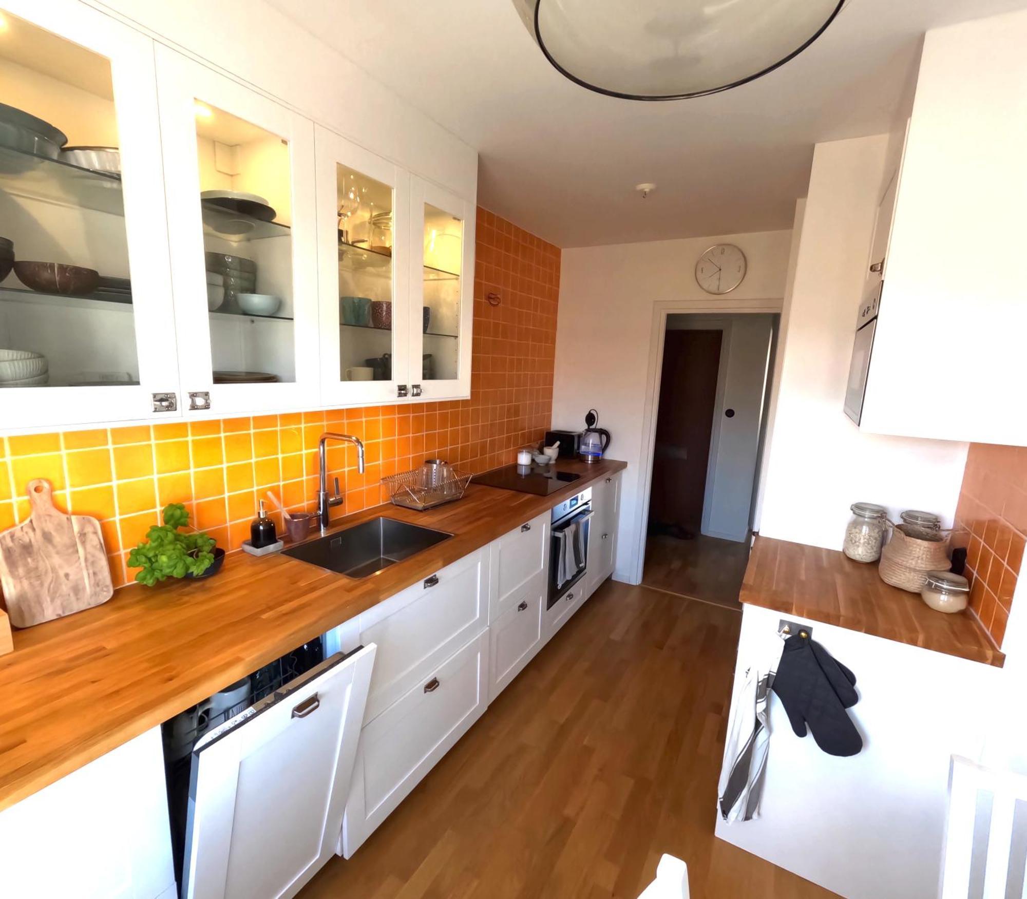 Mysig Och Lung Laegenhet Med Balkong Naera Stockholm! Apartment