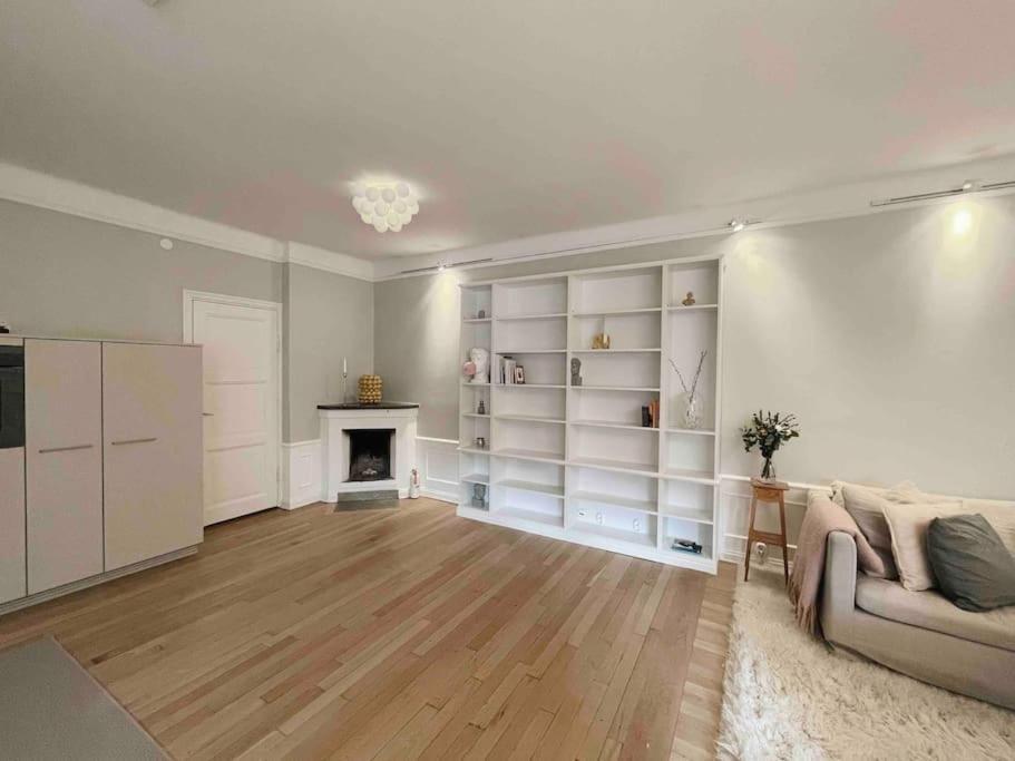 Nyrenoverad Trea I Vasastan Apartment Stockholm