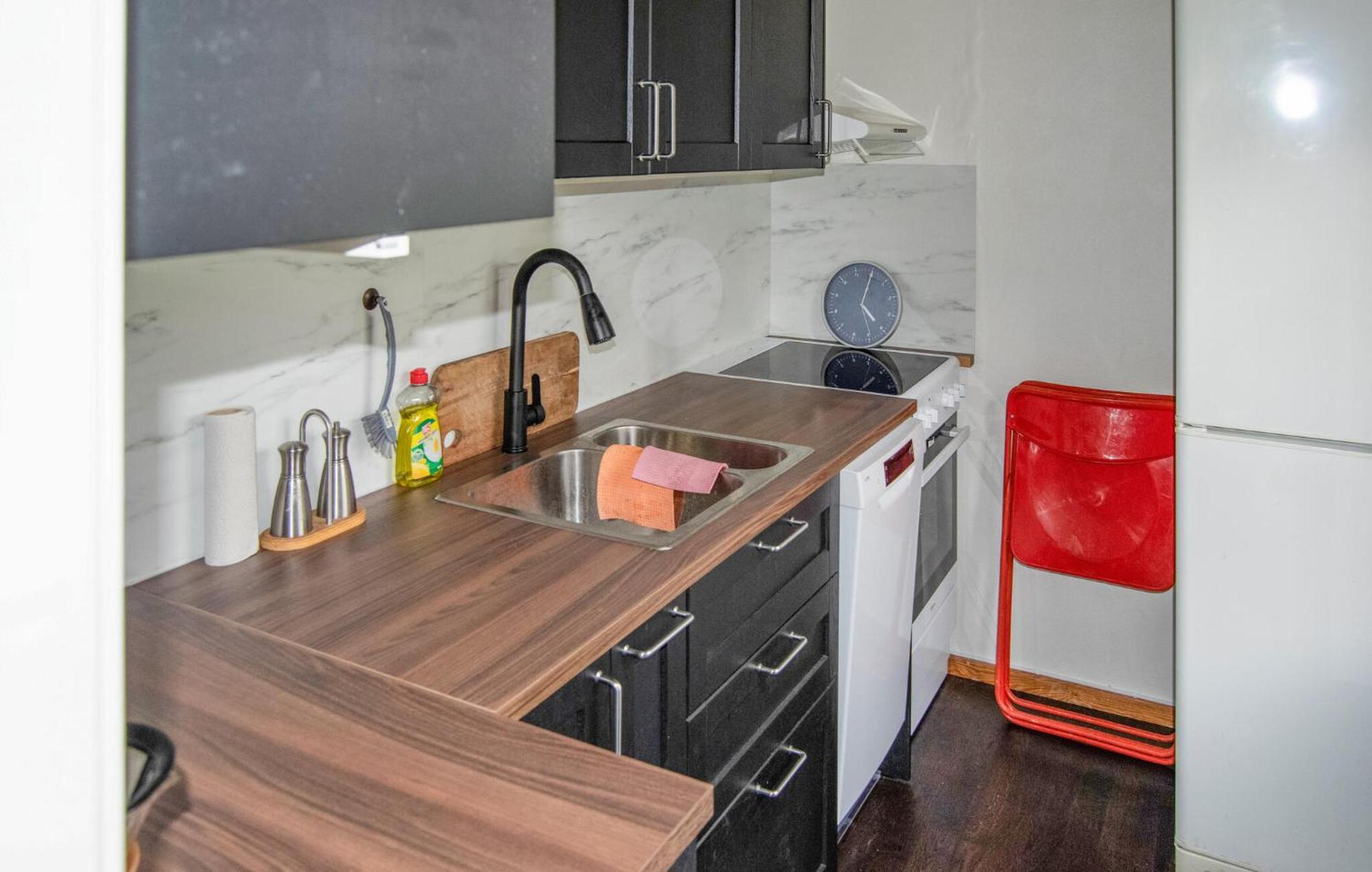 2 Bedroom Stunning In *