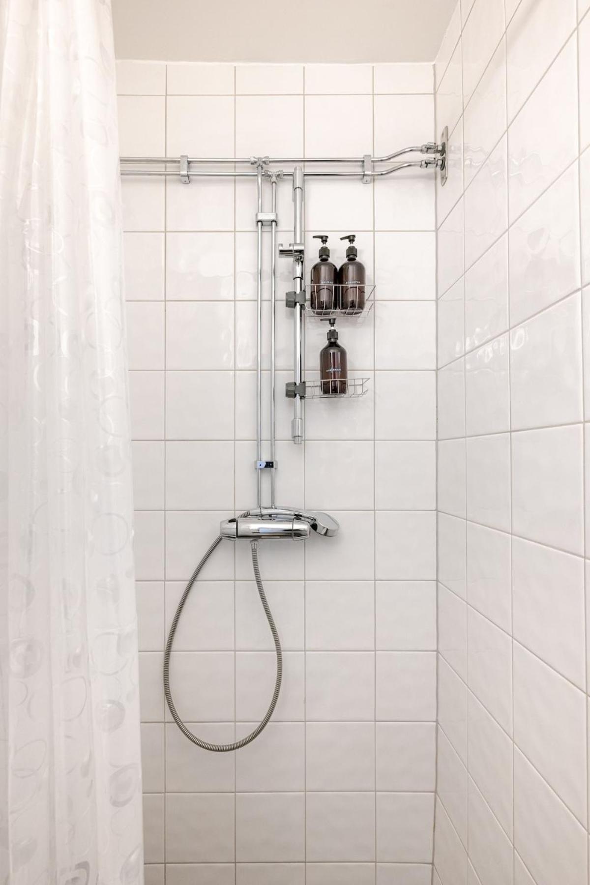 Like A Local Apartment *
