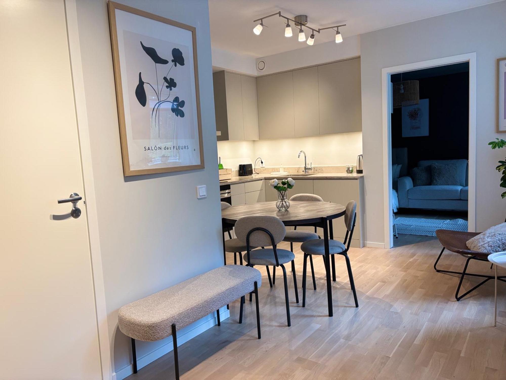Stylish 1 Bedroom Apartment *