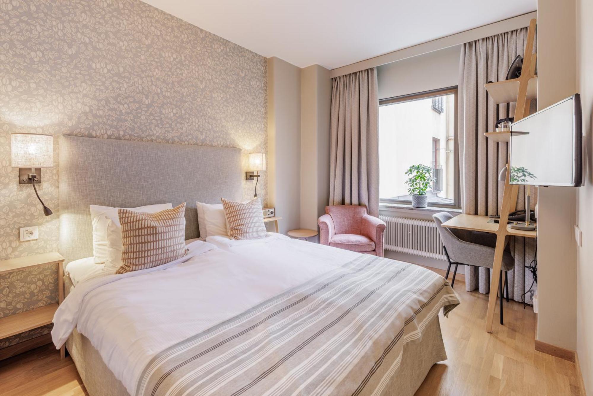 Wellington Hotel 4*