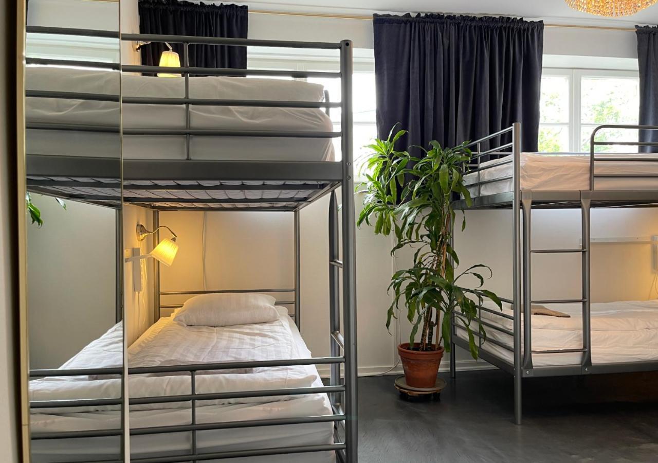 Crafoord Place Hostel *