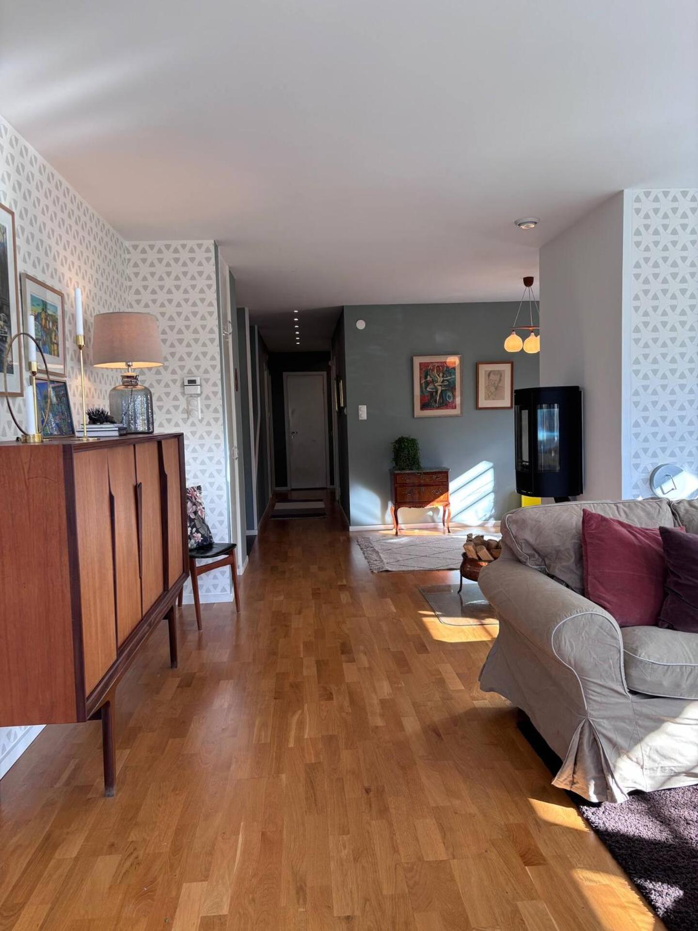 Rymlig Naera Och Villa Stockholm
