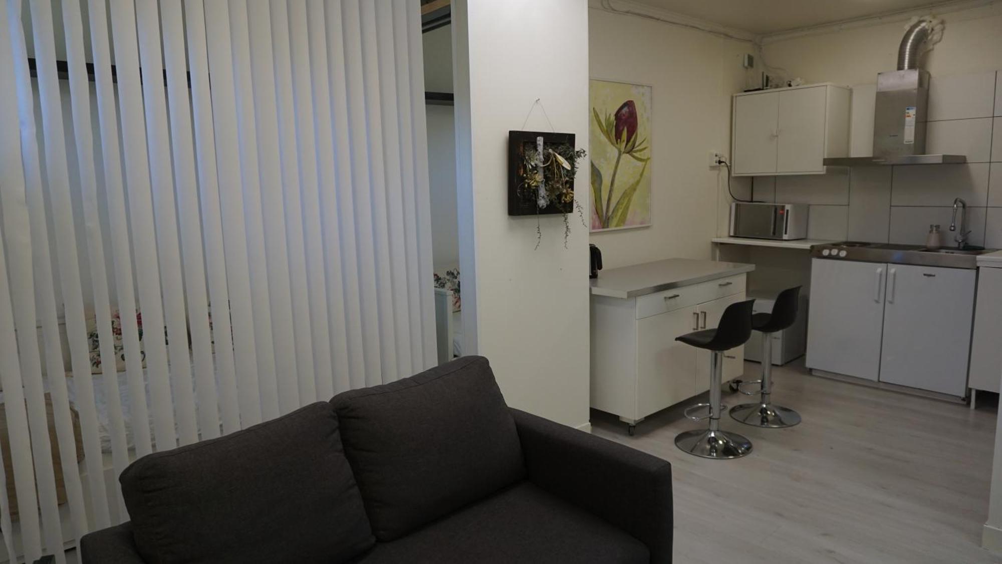 Fresh And Cozy Little House 45km In Taeby Apartment
