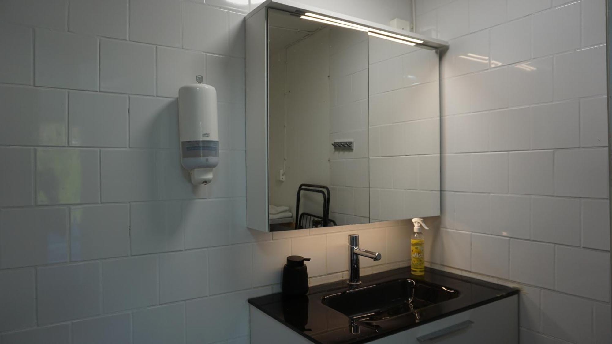 Fresh And Cozy Little House 45km In Taeby Apartment Stockholm
