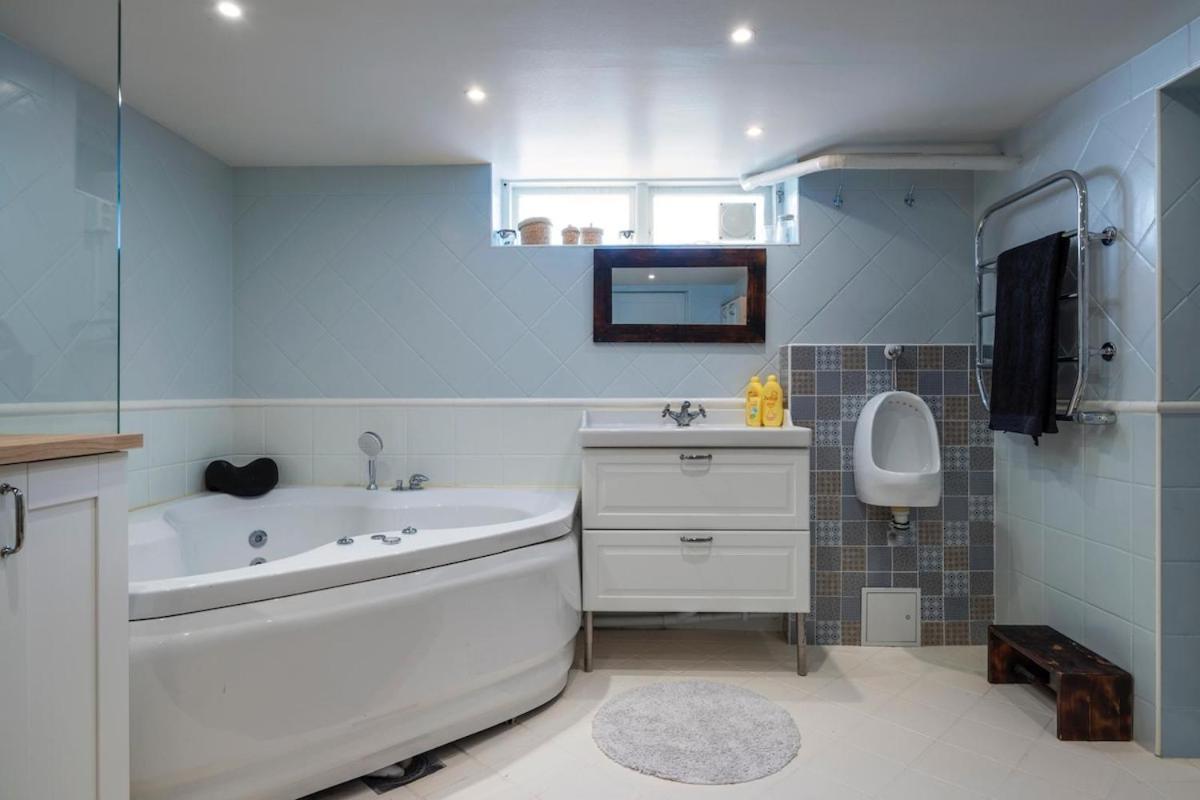 Harmonious Family-Friendly Villa Villa