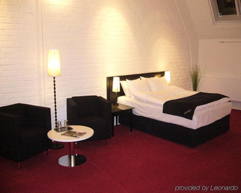 Hotel First Norrtull 3*