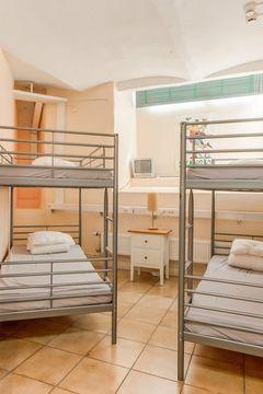 Nomad Cave Hostel *