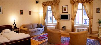 Hostel Colonial *