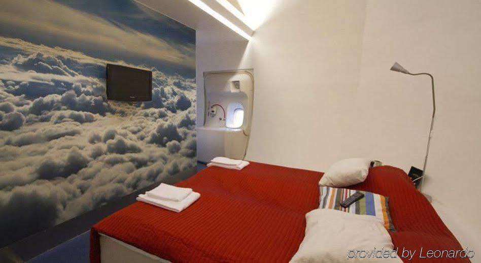 Stf Jumbo Hostel Arlanda