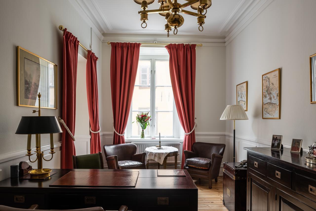 Castle House Hotell 3*