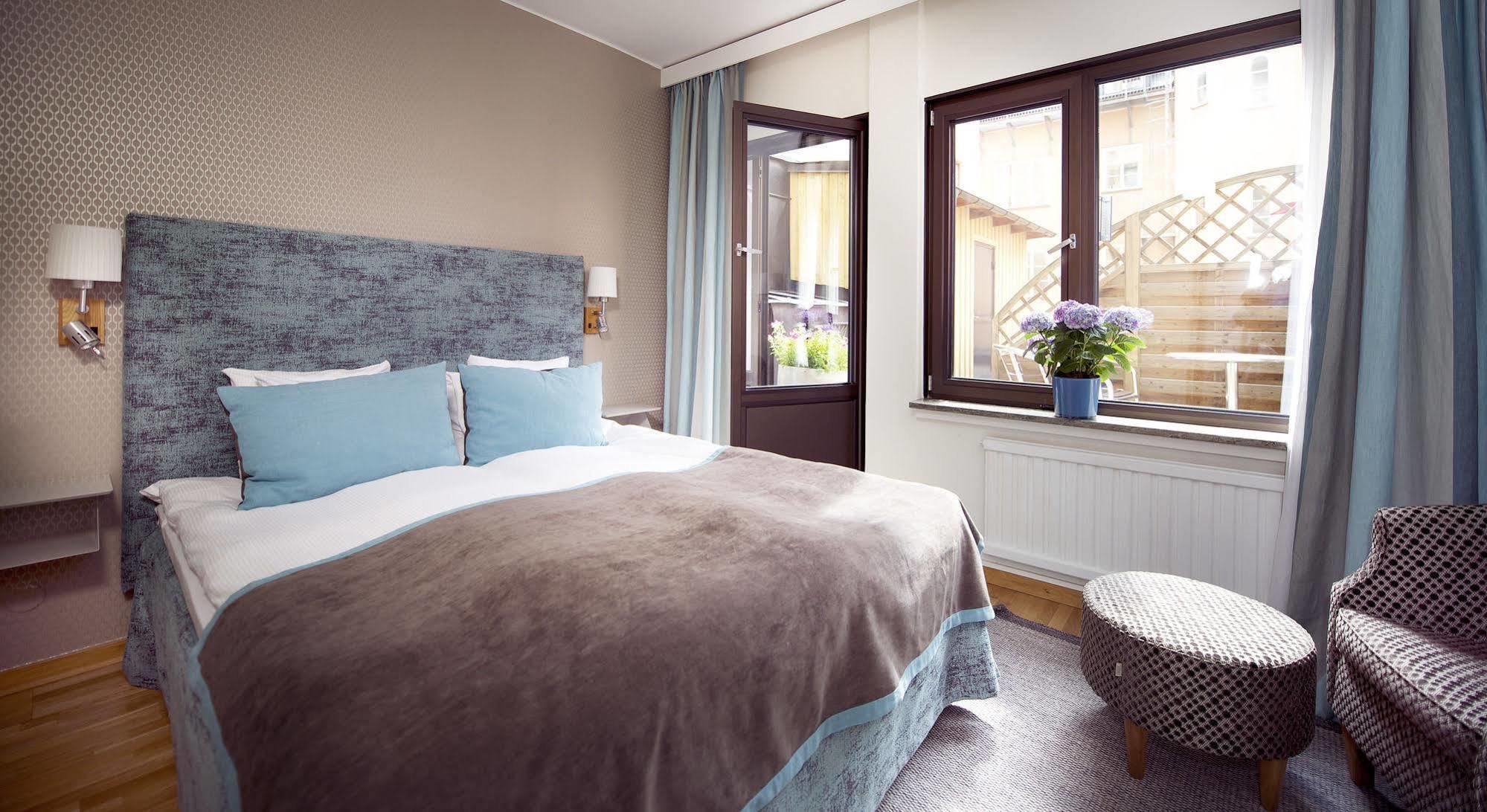 Wellington Hotel 4*