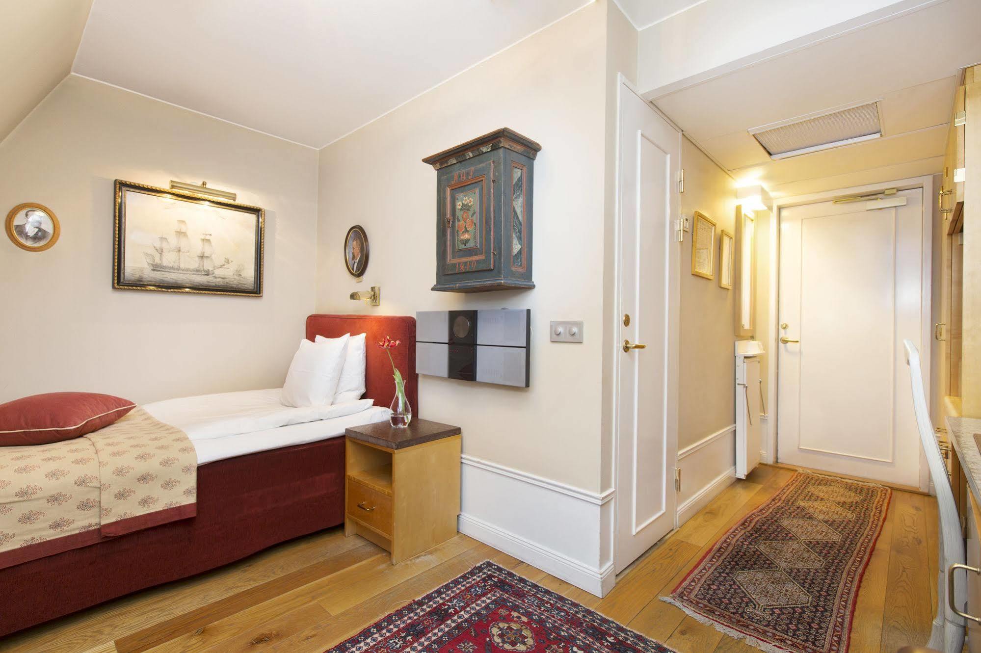 Hotel Victory 4*