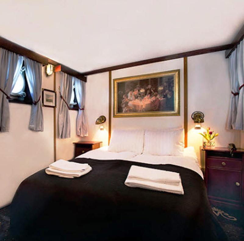 Maelardrottningen Yacht 3* Stockholm