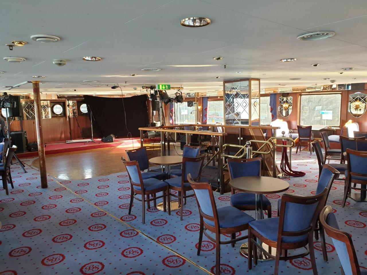 M/s Birger Jarl - & Botel
