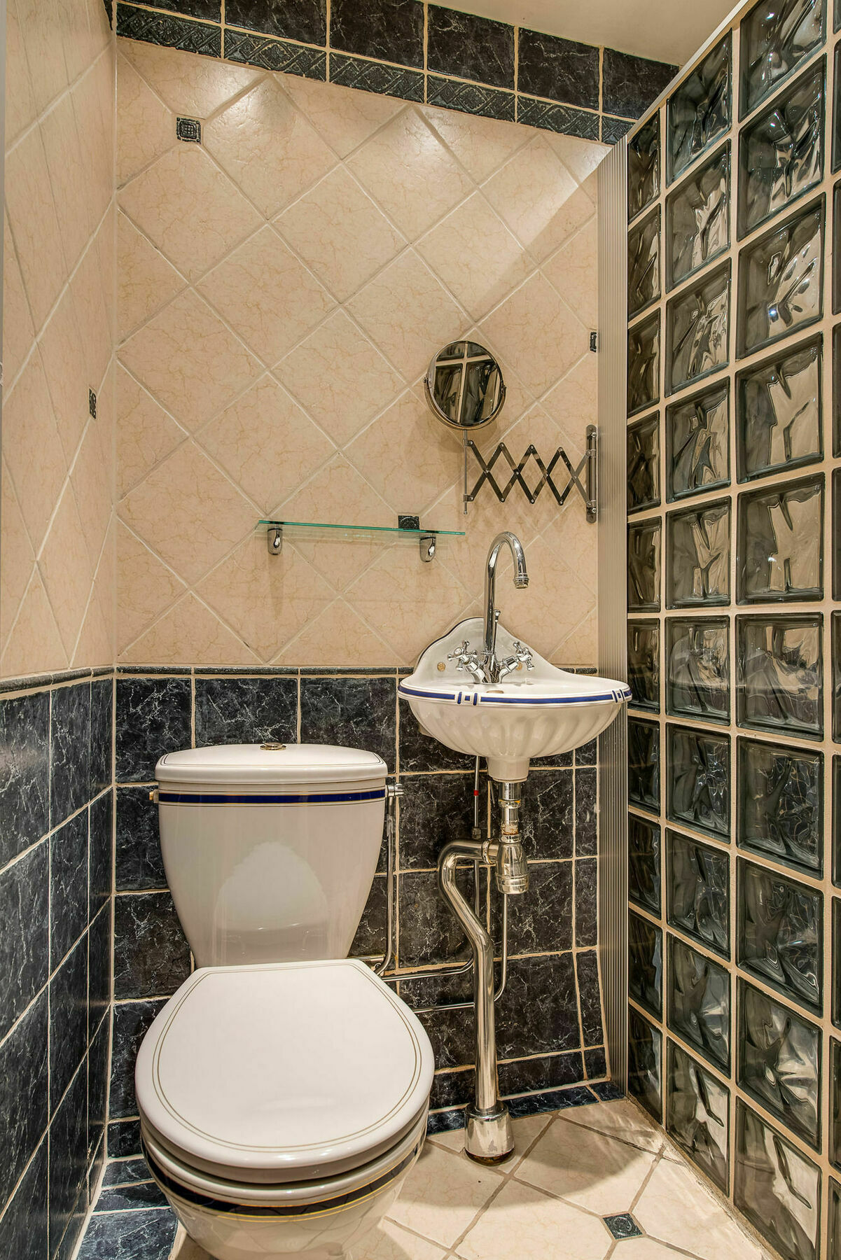 Aparthotel Lady Hamilton 3*
