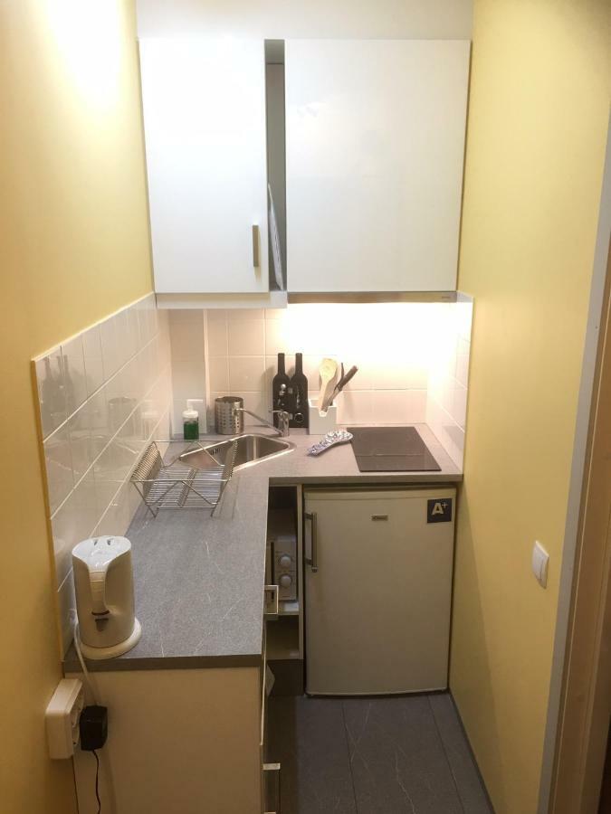 Apartamento Studio Apartment,own Entrance, Keyless Check In.