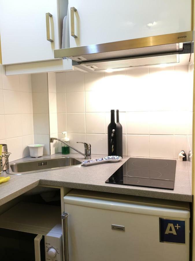 Studio Apartment,own Entrance, Keyless Check In. Apartamento *