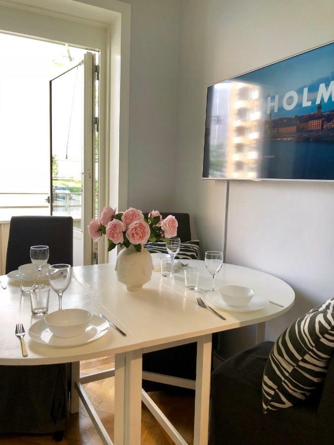 With Free Airport Pickup Apartment