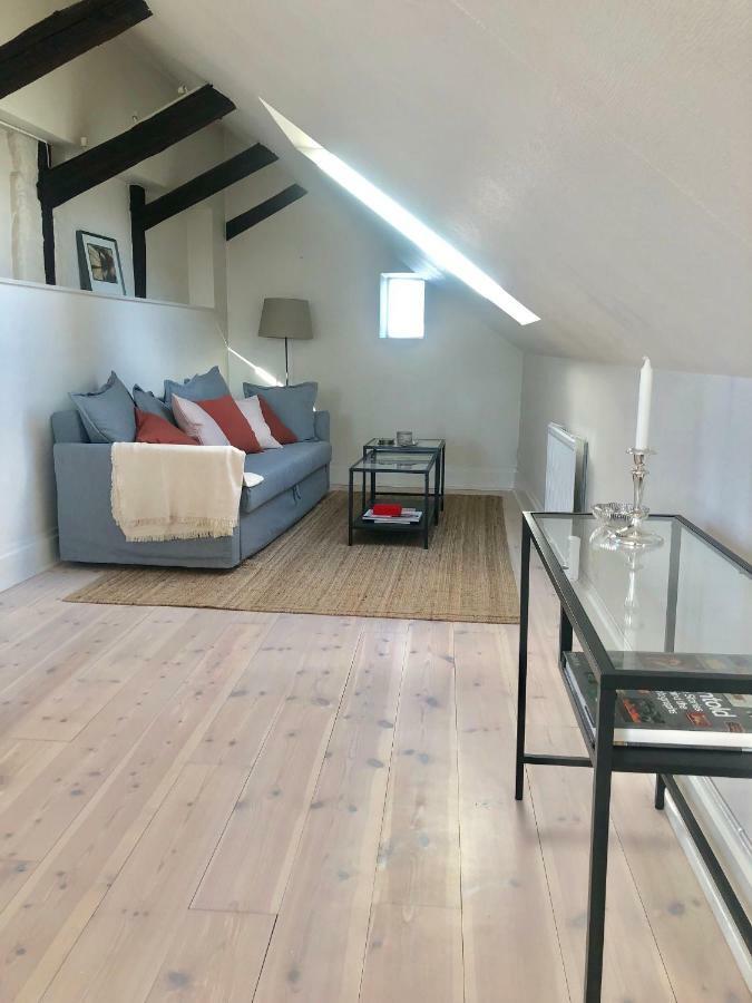 Apartment Charming Penthouse In Central Old Town *