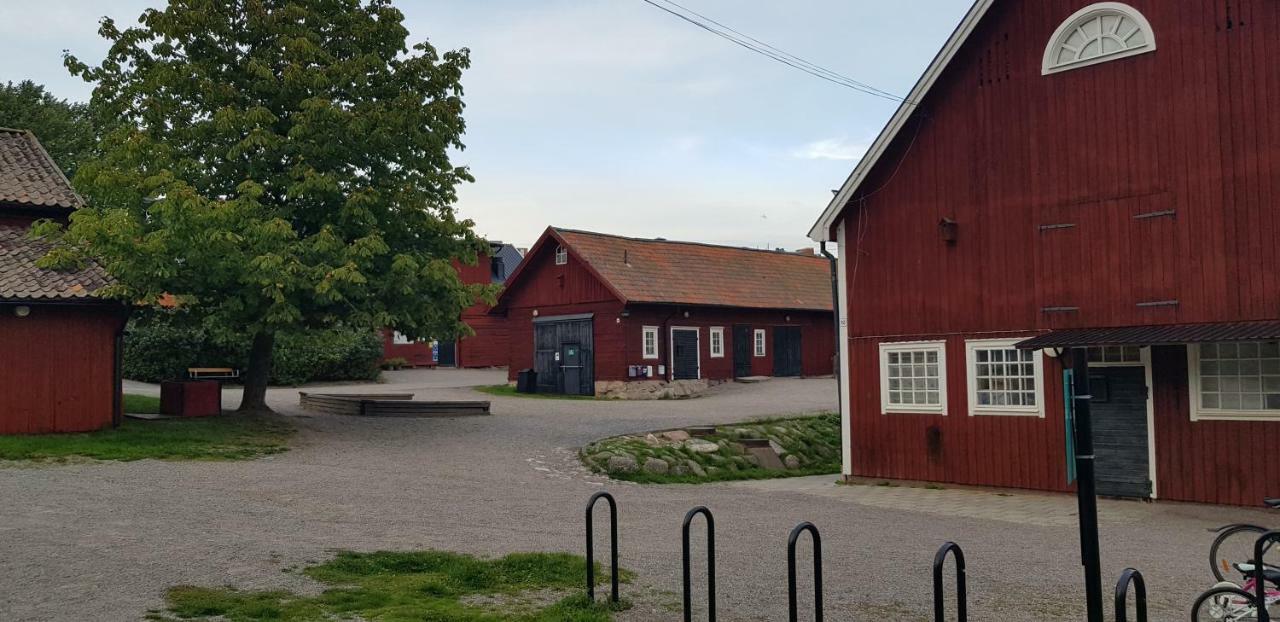 Entire Modern In Kista - Suitable For Four Persons Holiday home Stockholm
