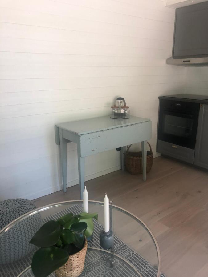 Gasthuis New Mini-villa By The Creek Close To