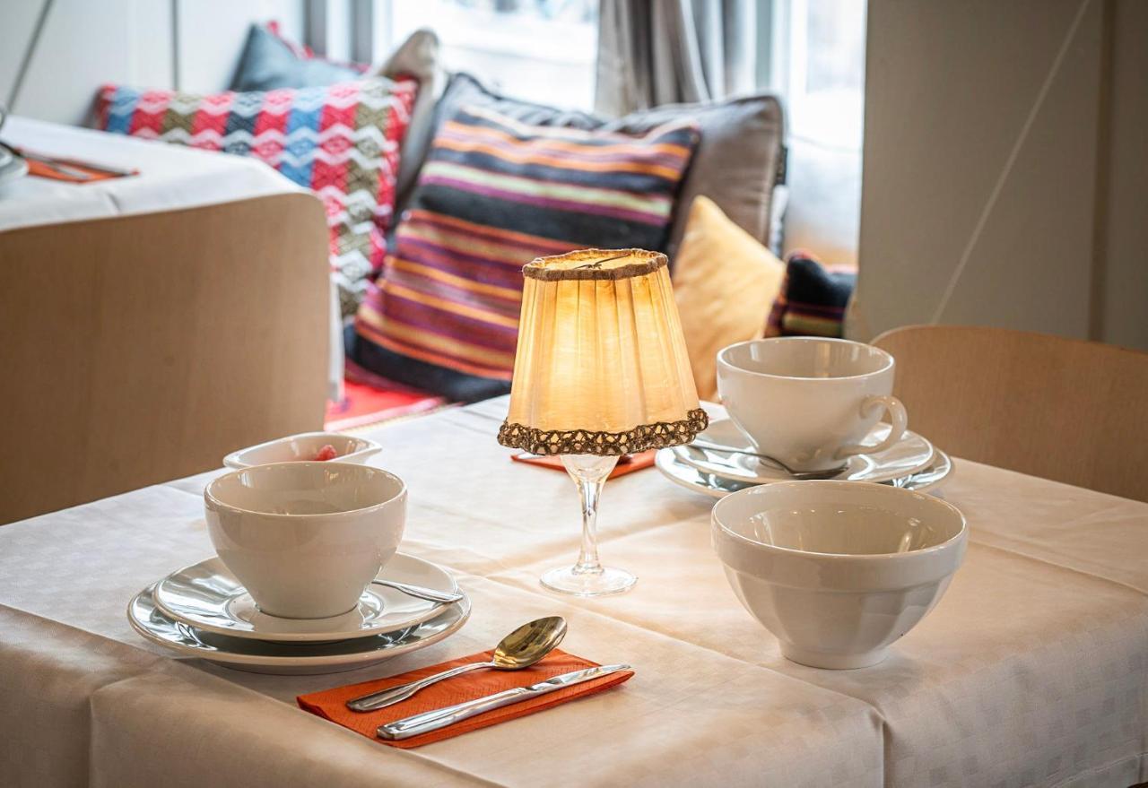 Lady Hamilton Hotel 4*