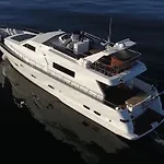 1-3 Bed Cabin On A Luxurious Yacht