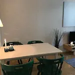 Stylish & Light 2 Room Apartment In Sofo, 60Sqm