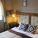 Colonial Hostel