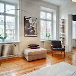 Exclusive And Light 3 Room Appartment In Sofo 97Sqm