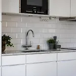 Beautiful And Modern Accommodation Near Stockholm City