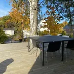 Exclusive 2 Level Etage Next To Arlanda-City Metro