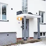 Modern 1 Bed Gem Stylish City Apartment