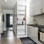 2 Bedroom Cozy City Apartment In Bromma