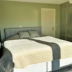 Cozy Rooms Between Airport&Center
