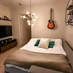 Modern, Centrally Located Apartment!