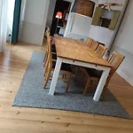 3 Bedroom Apartment In The Old Town With Bathtub!
