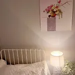 Cozy Shared Home For Female In Stockholm