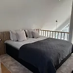 Nikos House;