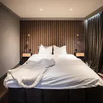 Unique Apartment With Private Terrace & Entrance